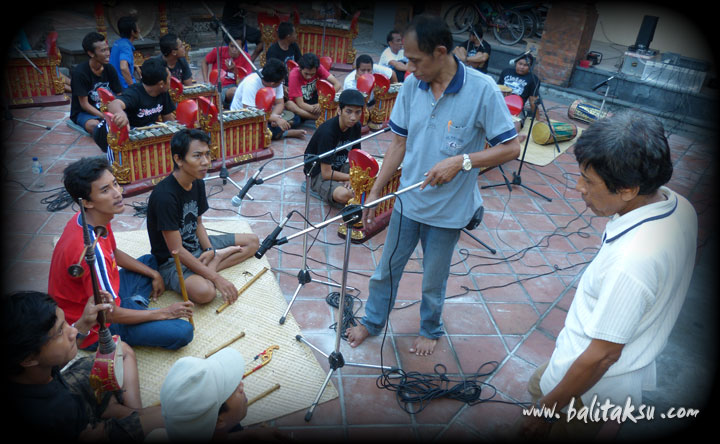 Recording CD Gamelan Cendana with Ni Ketut Arini 