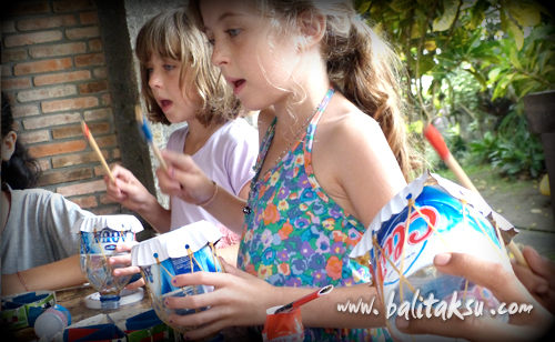 REUSE RETHINK WORKSHOPS! how to make recycle tambourines