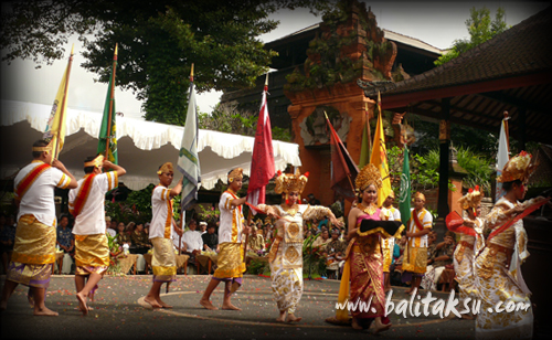 Peliatan - Lomba Desa Gianyar