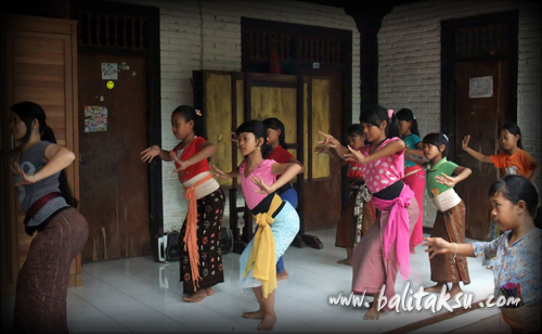 Sanggar Widya Guna Bedulu Gianyar Bali