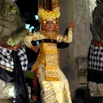 Legong Jaya Pangus -Genta Bhuana Sari at Puri Kantol Ubud 2014-12-08 Plebon